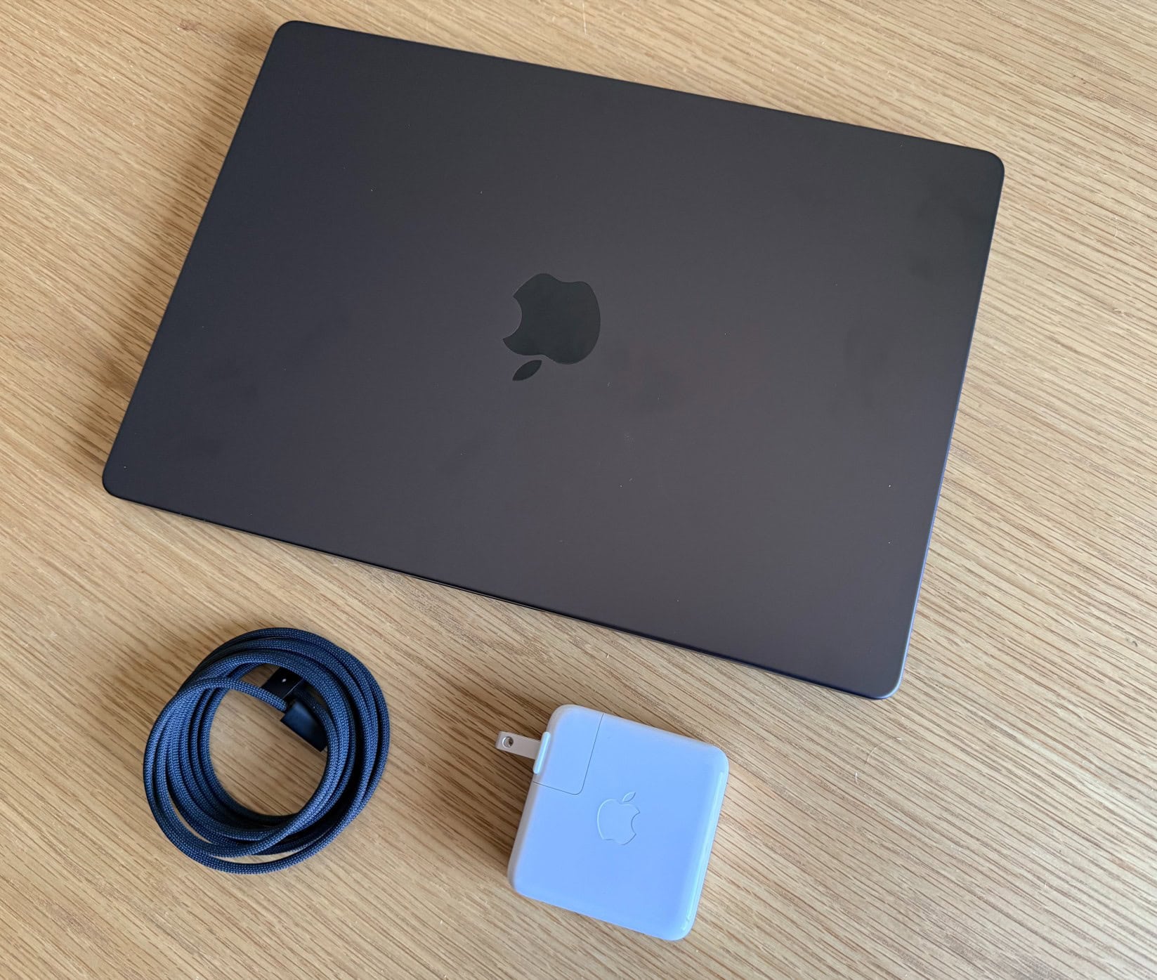 14-inch M4 Pro MacBook Pro with Apple power adapter and MagSafe cable 14-inch M4 Pro MacBook Pro with Apple power adapter and MagSafe cable