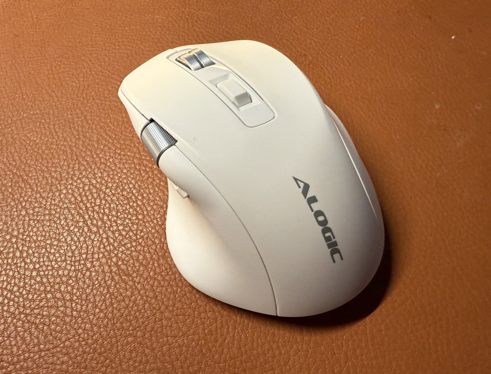 Alogic Apex mouse 3 Photo of Alogic Apex mouse to accompany review of product