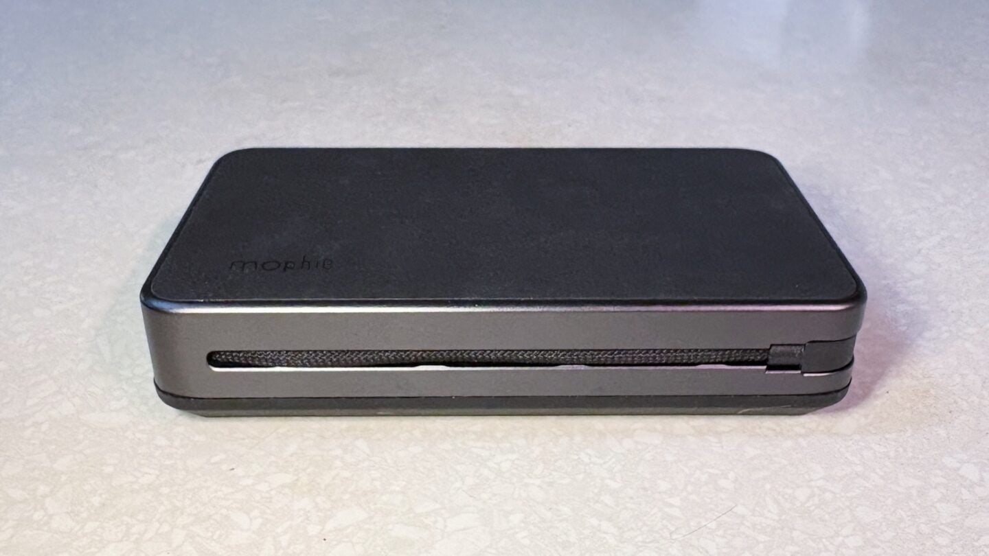 Mophie Powerstation Plus Ultra side view mophie Powerstation Plus Ultra side view