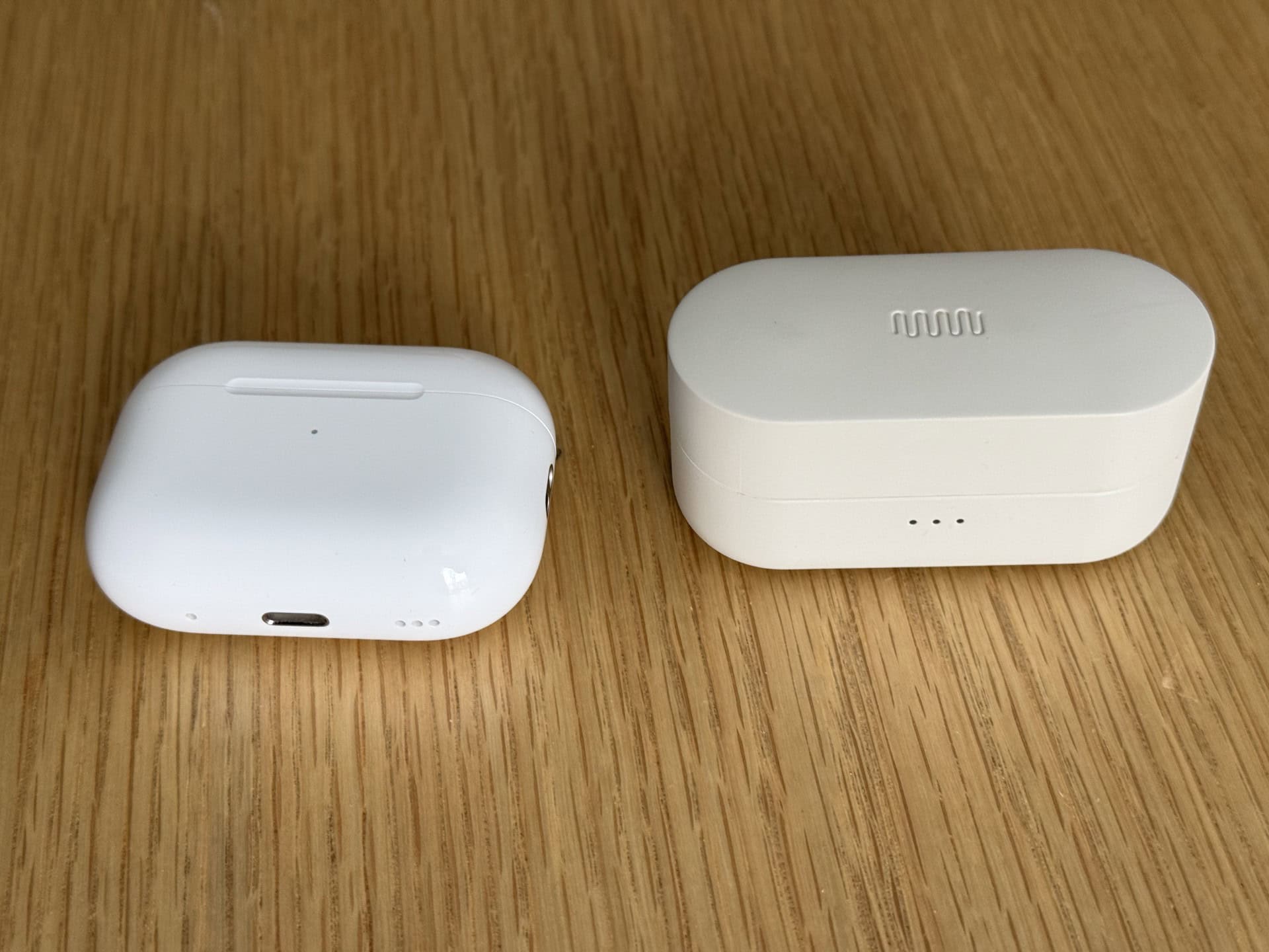Status Audio Between 3ANC Airpods Pro 2 cases Status Audio Between 3ANC Airpods Pro 2 cases